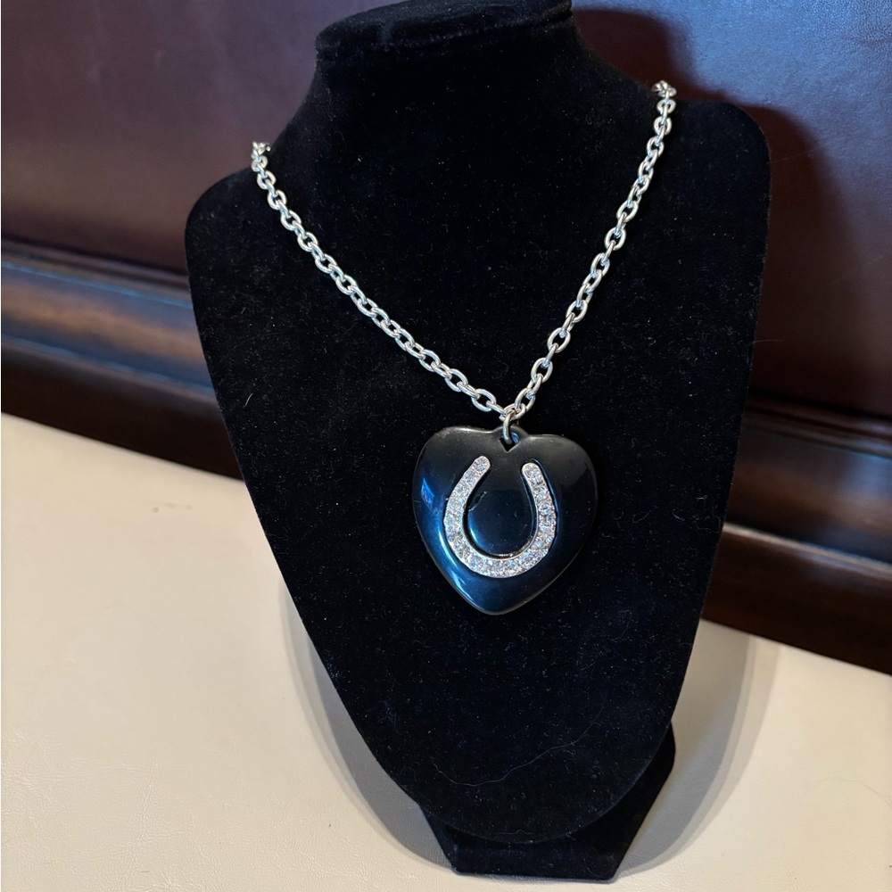 Elegant Black Heart Necklace with Silver Rhinestone Horseshoe